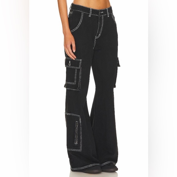 Women’s Superdown Black Cargo Jeans - Picture 3 of 9